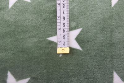 Polar sportowy w kolorze zielonym z nadrukiem gwiazd S2458R-3684 (3)