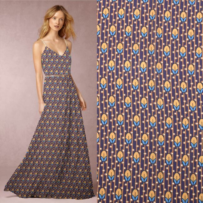 Kreszowana tkanina sukienkowa w kolorze fioletowo-niebieskim z nadrukiem retro TI628