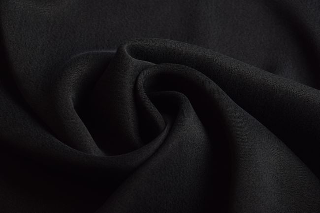 Cupro z domieszką bawełny w kolorze czarnym QT006
