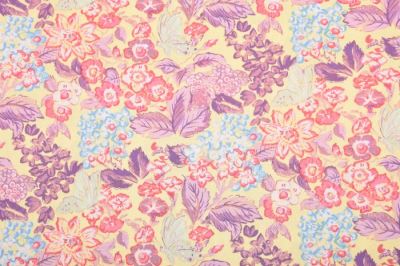 Amerykańska bawełna do patchworku żółta z kwiatami 199PYOPM/128 (1)