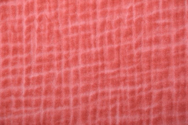 Muślin czerwony z batikowanym wzorem 18780/534