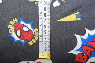 1 m dzianiny bawełnianej w kolorze szarym z nadrukiem Spider-Mana DS-KUP151 (1)