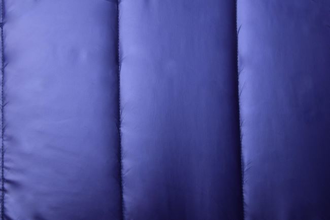 Przeszycia z połyskiem w kolorze niebieskim z ozdobnymi przeszyciami i podszewką CS-412