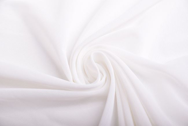 Tiul elastyczny elastyczny w kolorze białym IT583