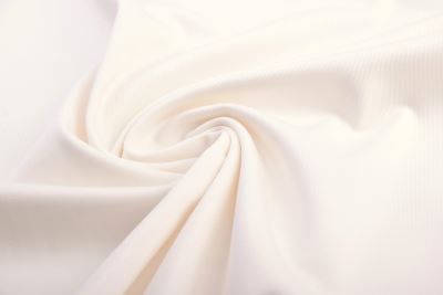 Tkanina bawełniana twill - gabardyna w kolorze kremowym MOR4241