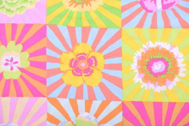Amerykańska bawełna na patchwork z kolekcji Free Spirit z nadrukiem kwiatów PWGP162