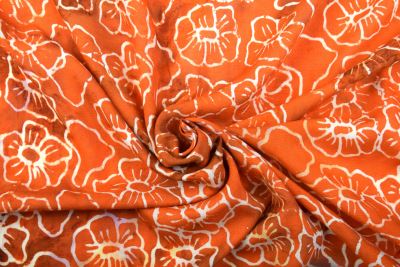 Pareo/sarong z nadrukiem kwiatów batikowych BALI157 (7)