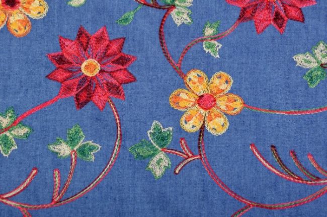 Dżins koszulowy niebieski z haftowanymi kwiatami 14482/001