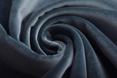 Aksamit dekoracyjny w kolorze szaro-zielonym FA5702