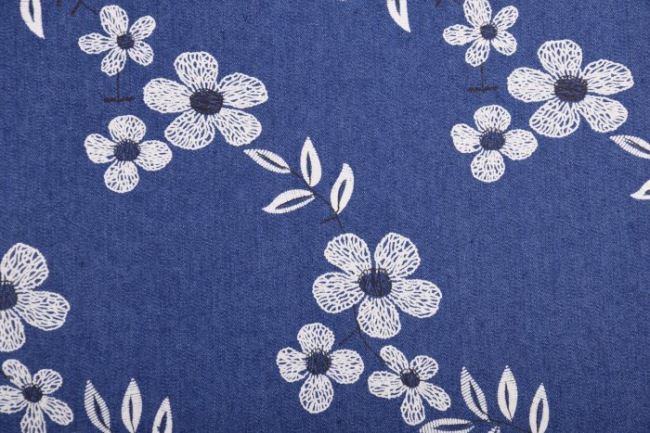 Dżins koszulowy niebieski z nadrukiem dużych malowanych kwiatów 03023/008