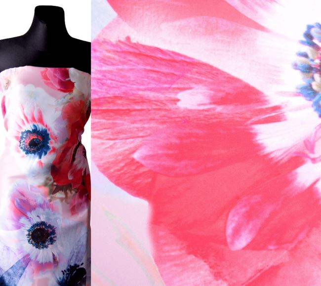 Tkanina kostiumowa jasnoróżowa z cyfrowym nadrukiem kwiatów AC014/012