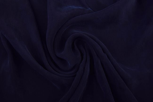 Cupro w kolorze ciemnoniebieskim z aksamitnym wykończeniem QT094