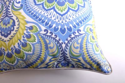 Poszewka na poduszkę z Bal kremowa z ozdobnymi ornamentami 50x50cm i BALI76 (1)