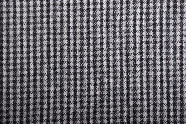Tkanina kostiumowa w kolorze czarno-białym ze wzorem małej kratki NS224
