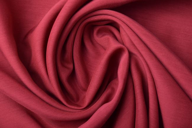 Tkanina wiskozowa z bawełną w kolorze czerwonym Q1061