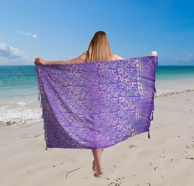 Pareo/sarong z kokosową zapinką fioletowe ze wzorem liści BALI32