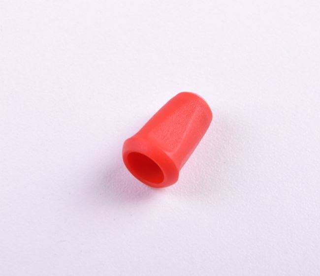 Plastikowa nakładka na sznurek w kolorze czerwonym K-B10-1480-162