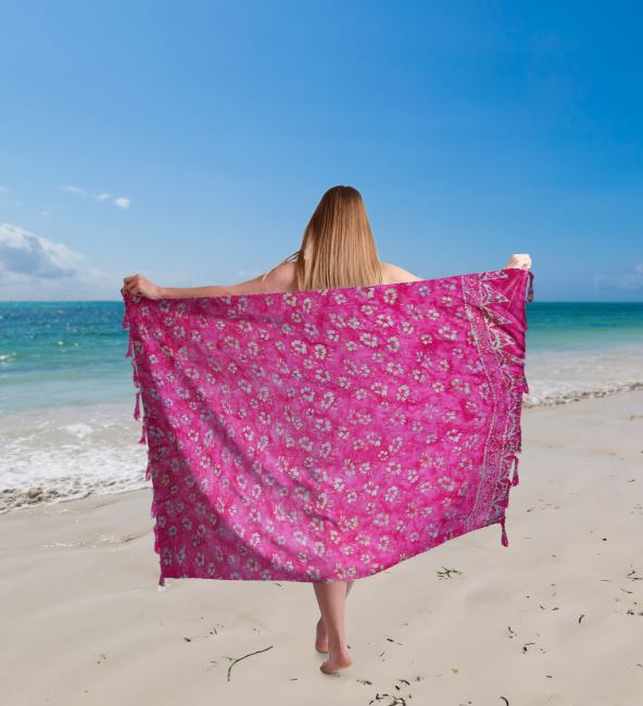 Pareo/sarong z kokosową zapinką różowe ze wzorem kwiatów BALI34