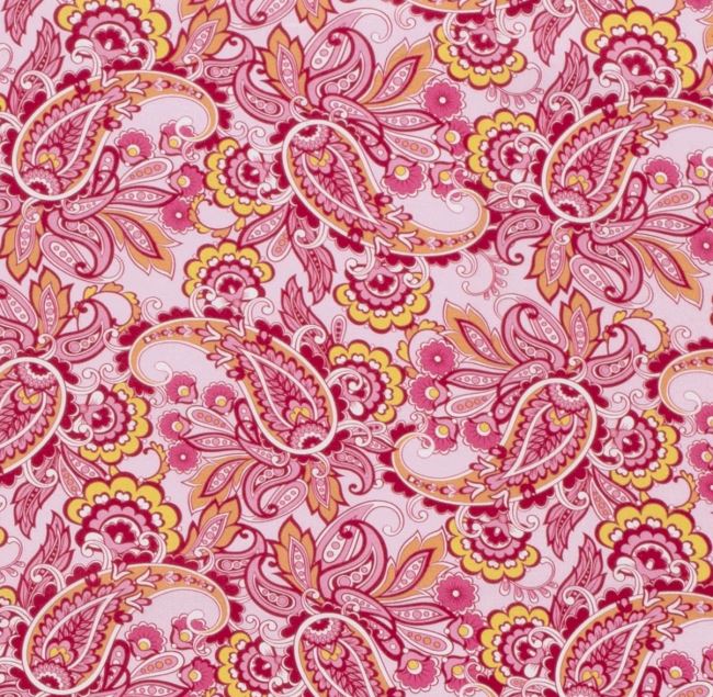 Popelina w kolorze różowym z nadrukiem kwiatów i ornamentów 19707/011